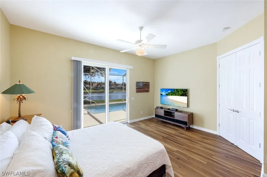 4322 Queen Elizabeth Way Naples FL 34119