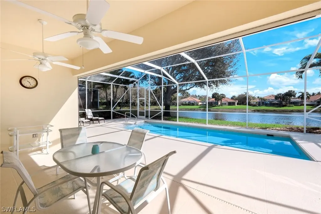 4322 Queen Elizabeth Way Naples FL 34119
