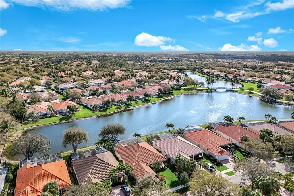 4322 Queen Elizabeth Way Naples FL 34119