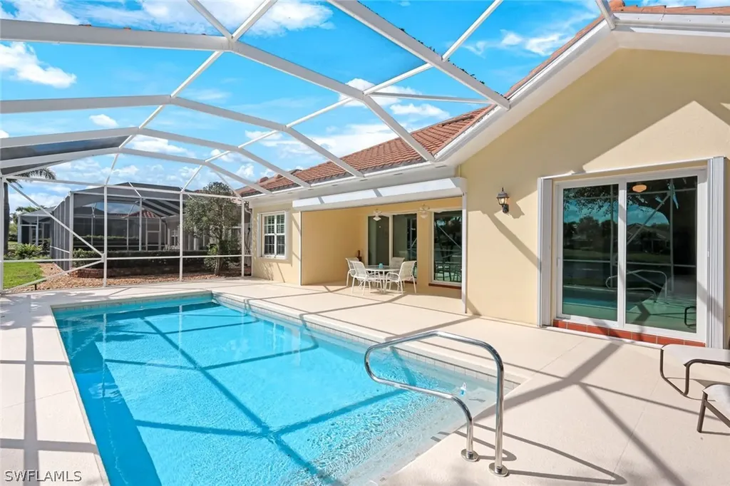 4322 Queen Elizabeth Way Naples FL 34119