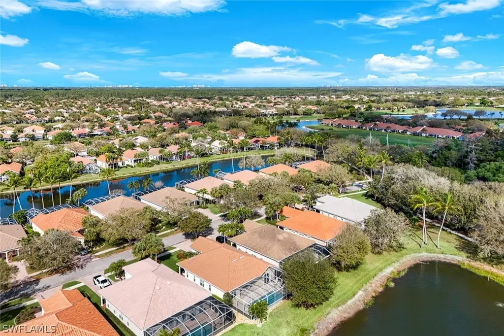 4322 Queen Elizabeth Way Naples FL 34119