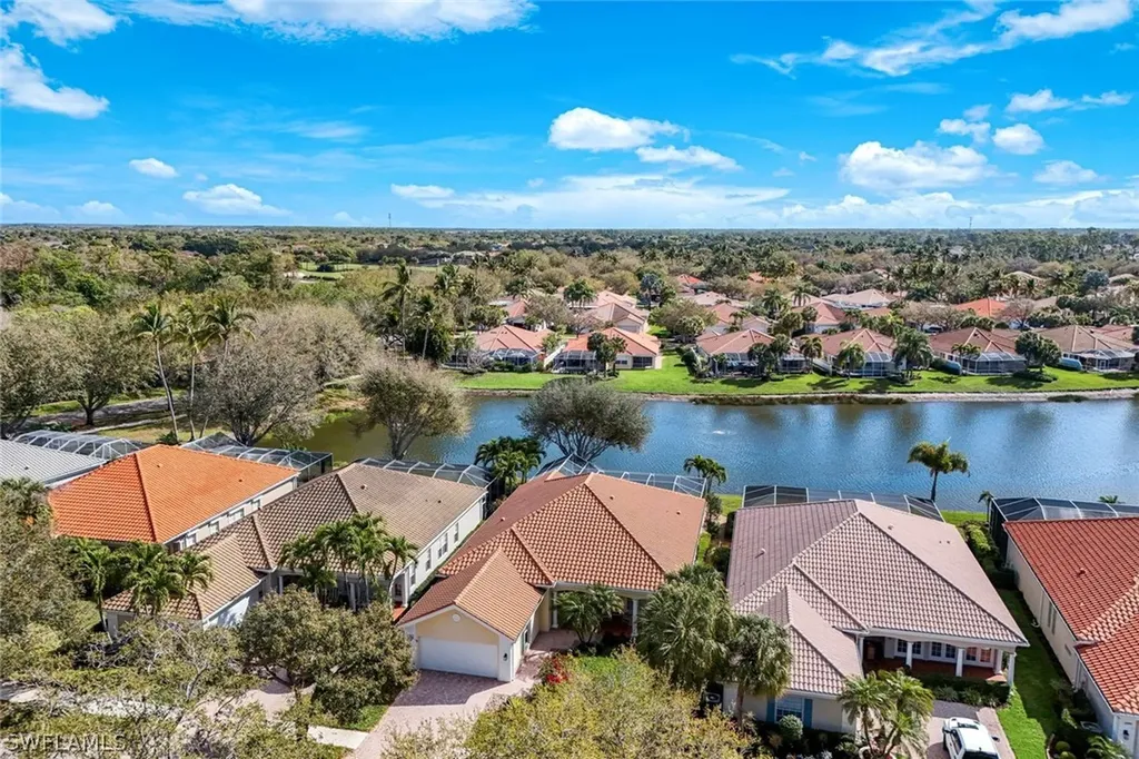 4322 Queen Elizabeth Way Naples FL 34119