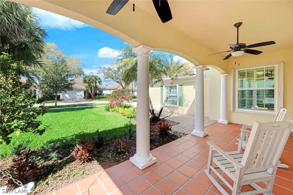 4322 Queen Elizabeth Way Naples FL 34119