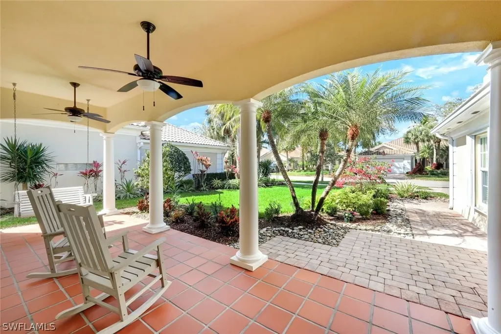 4322 Queen Elizabeth Way Naples FL 34119