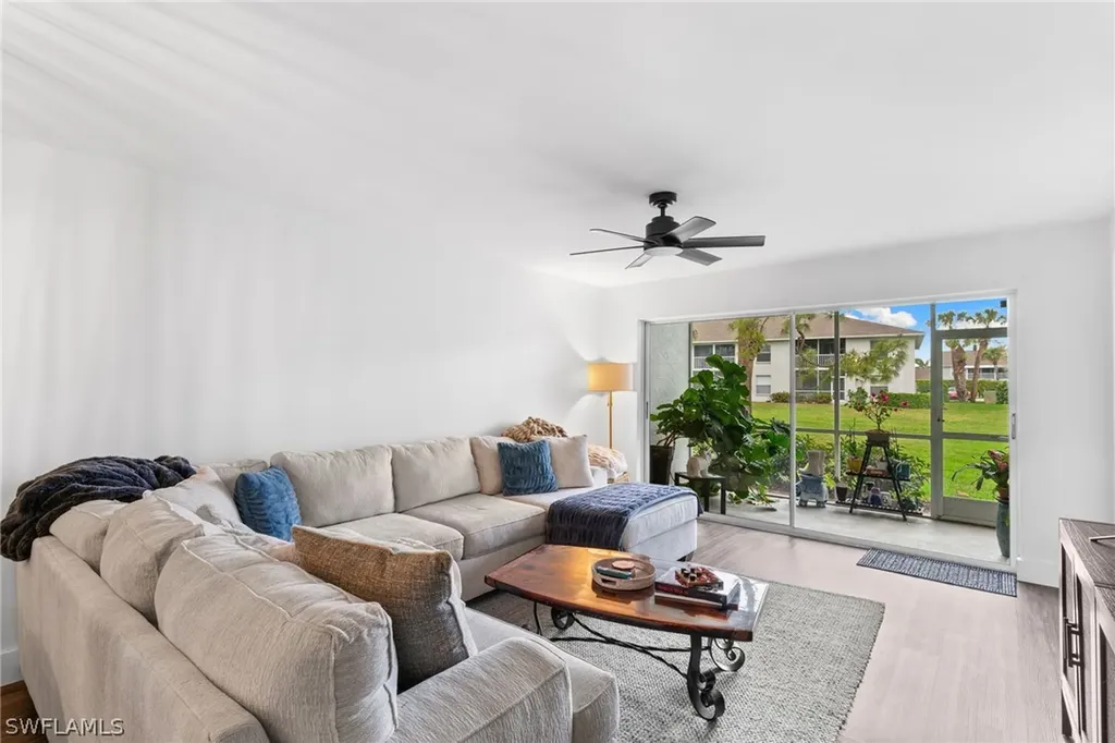 1336 Churchill Circle Naples FL 34116