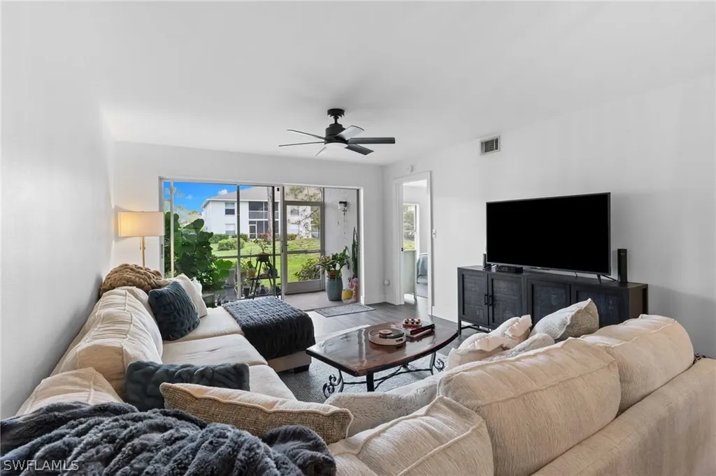 1336 Churchill Circle Naples FL 34116