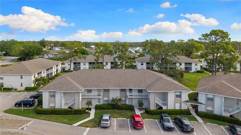 1336 Churchill Circle Naples FL 34116