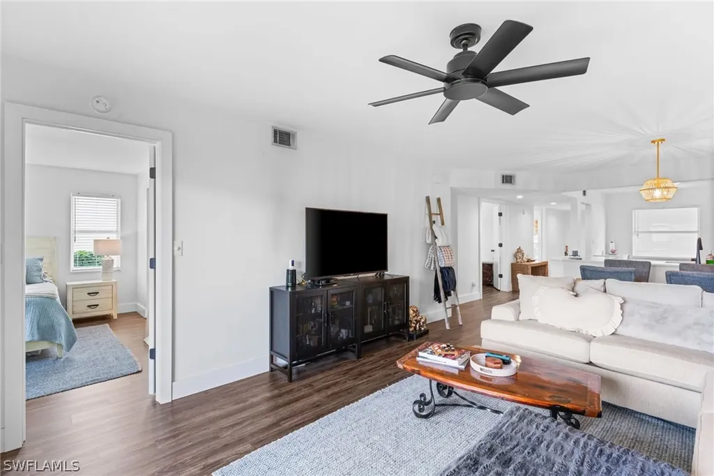 1336 Churchill Circle Naples FL 34116