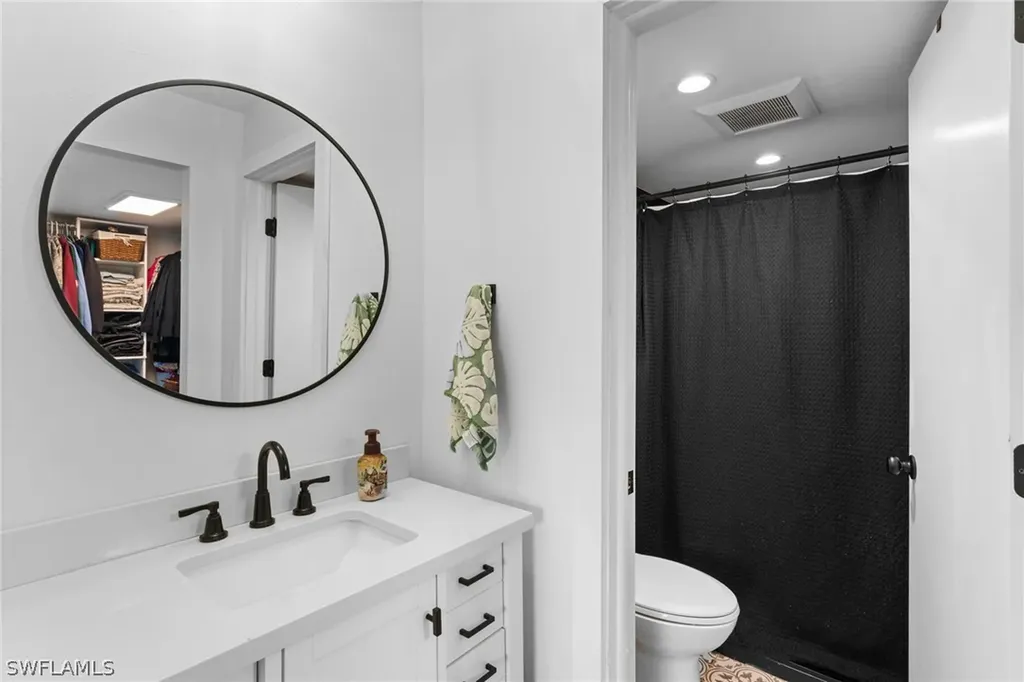 1336 Churchill Circle Naples FL 34116