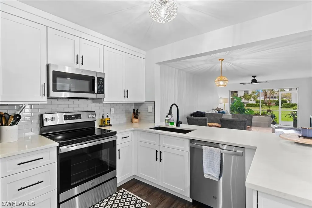 1336 Churchill Circle Naples FL 34116