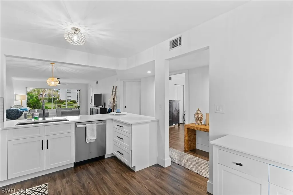 1336 Churchill Circle Naples FL 34116
