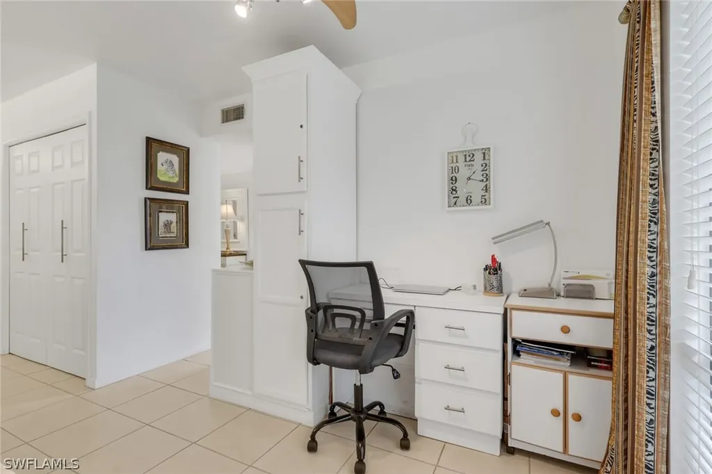 4240 Chantelle Drive Naples FL 34112