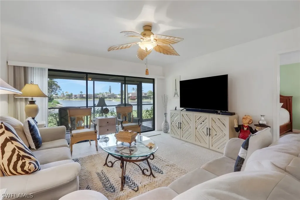 4240 Chantelle Drive Naples FL 34112