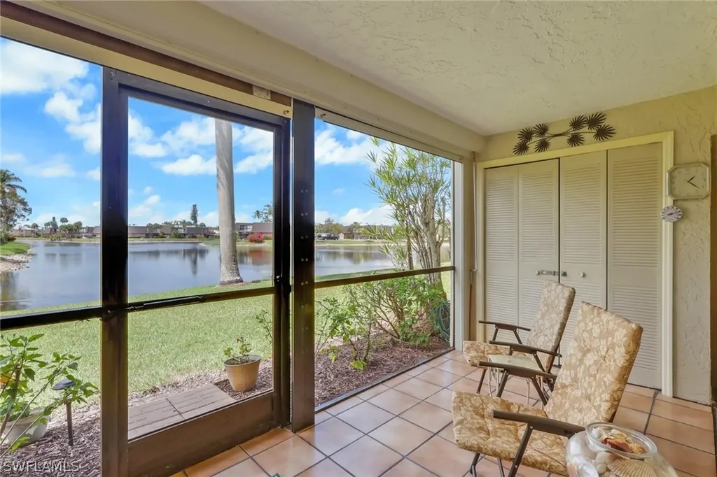 4240 Chantelle Drive Naples FL 34112