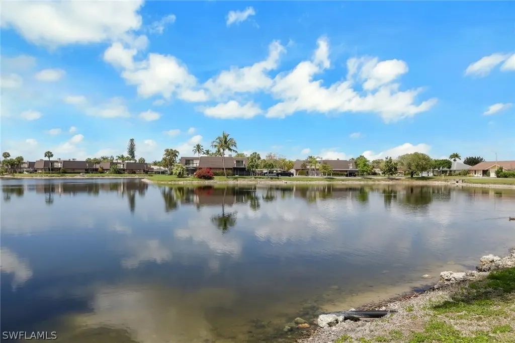 4240 Chantelle Drive Naples FL 34112