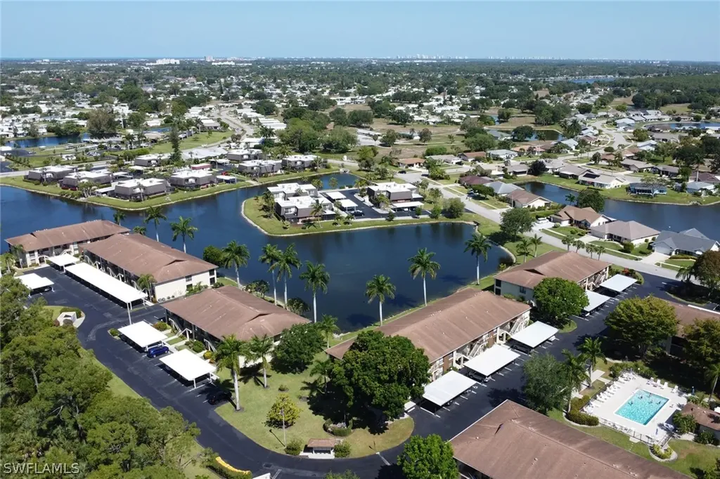 4240 Chantelle Drive Naples FL 34112