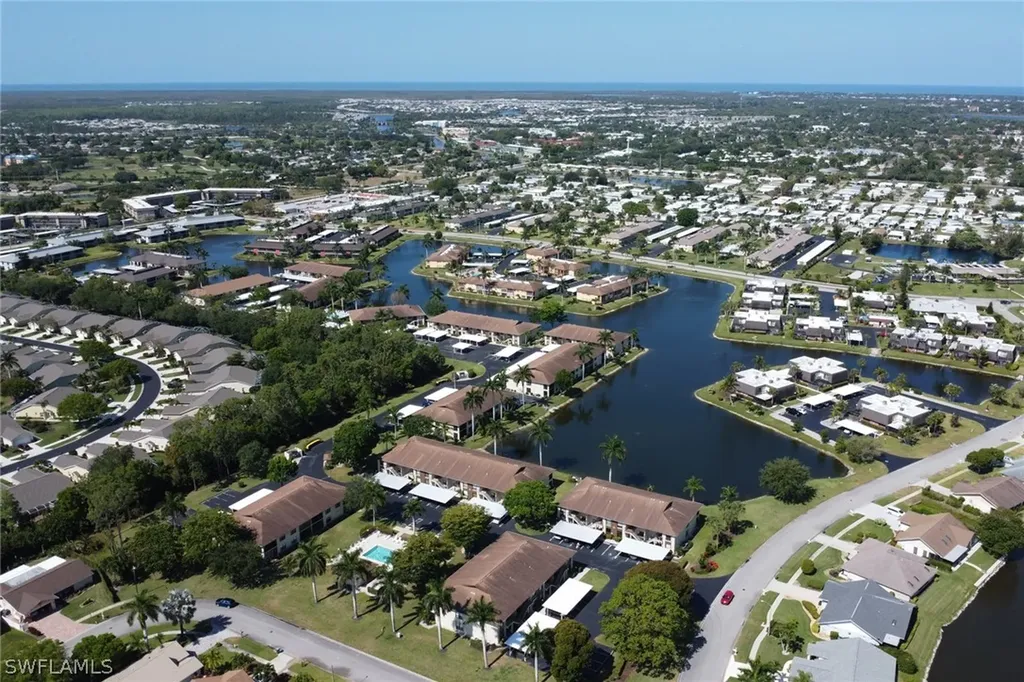 4240 Chantelle Drive Naples FL 34112