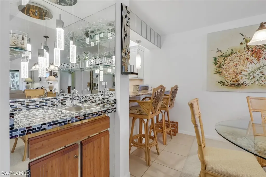 4240 Chantelle Drive Naples FL 34112