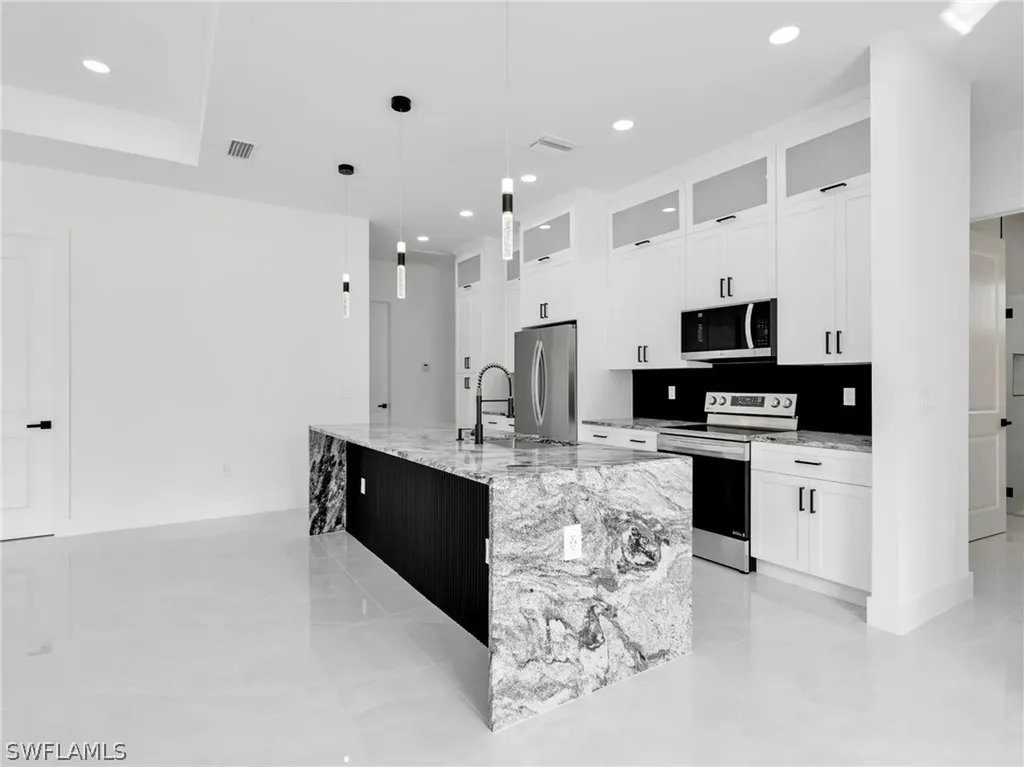 808 Willard Avenue Lehigh Acres FL 33972