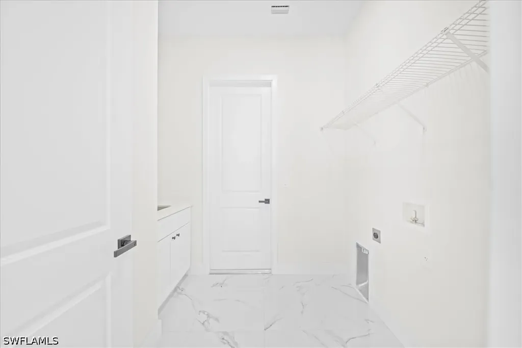 1226 NE 5th Place Cape Coral FL 33909