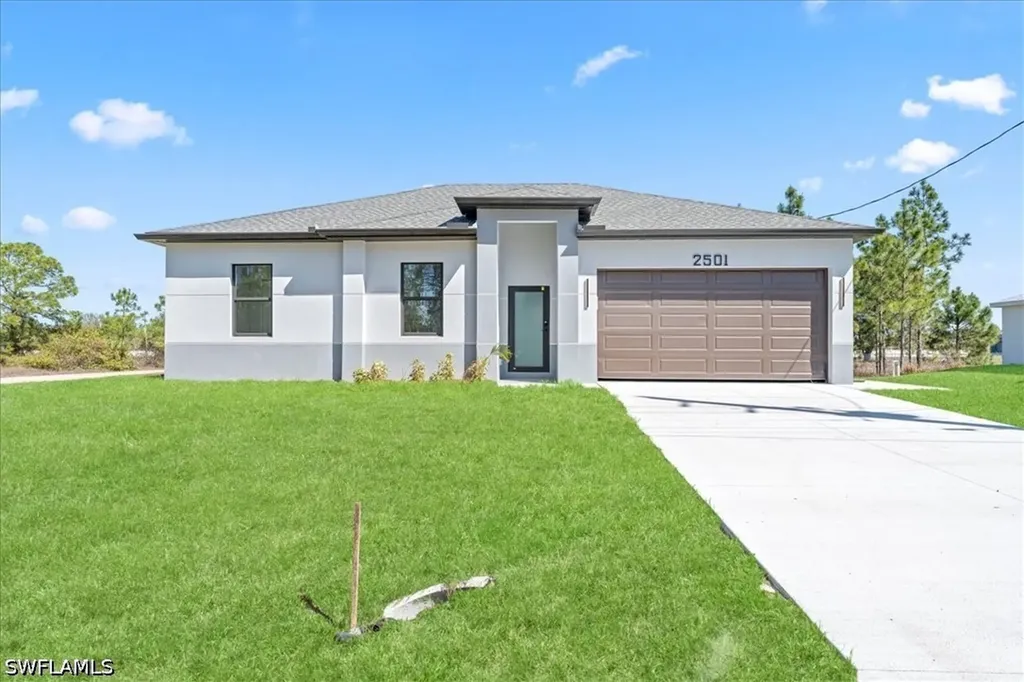 2501 E 15th Street Lehigh Acres FL 33972
