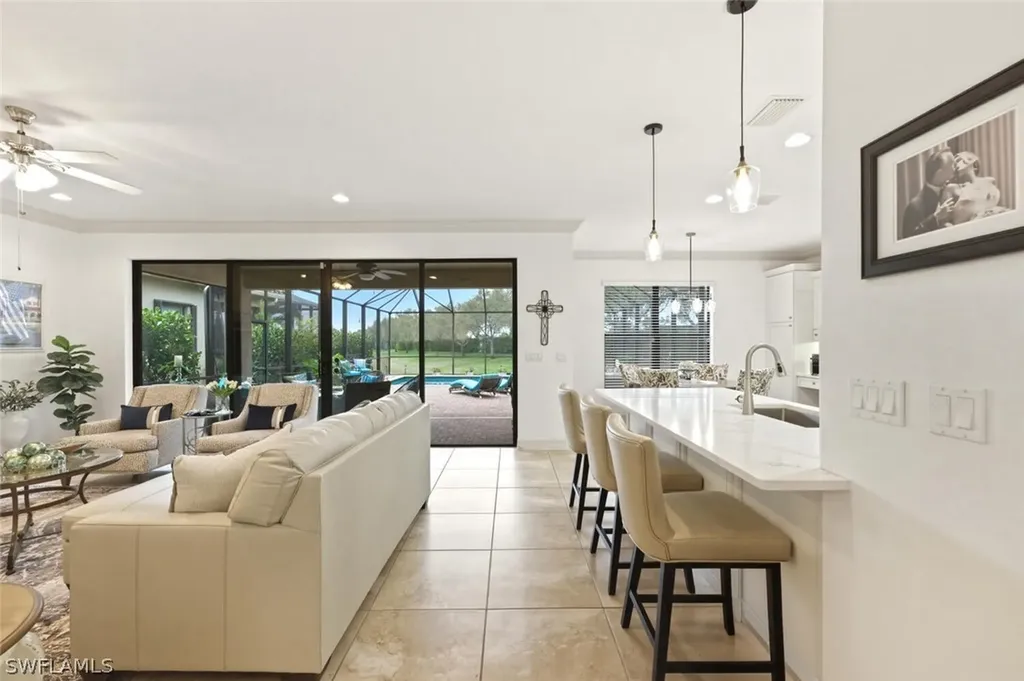 3306 Baltic Drive Naples FL 34119