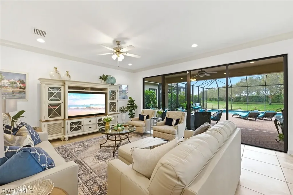 3306 Baltic Drive Naples FL 34119