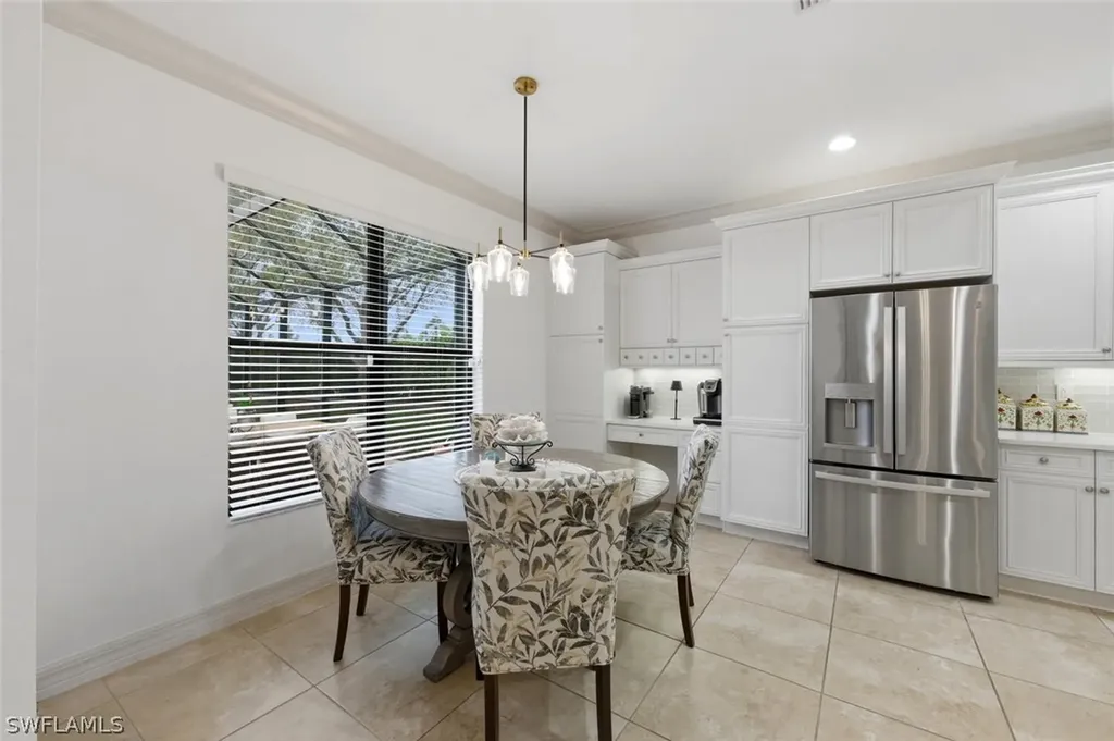 3306 Baltic Drive Naples FL 34119