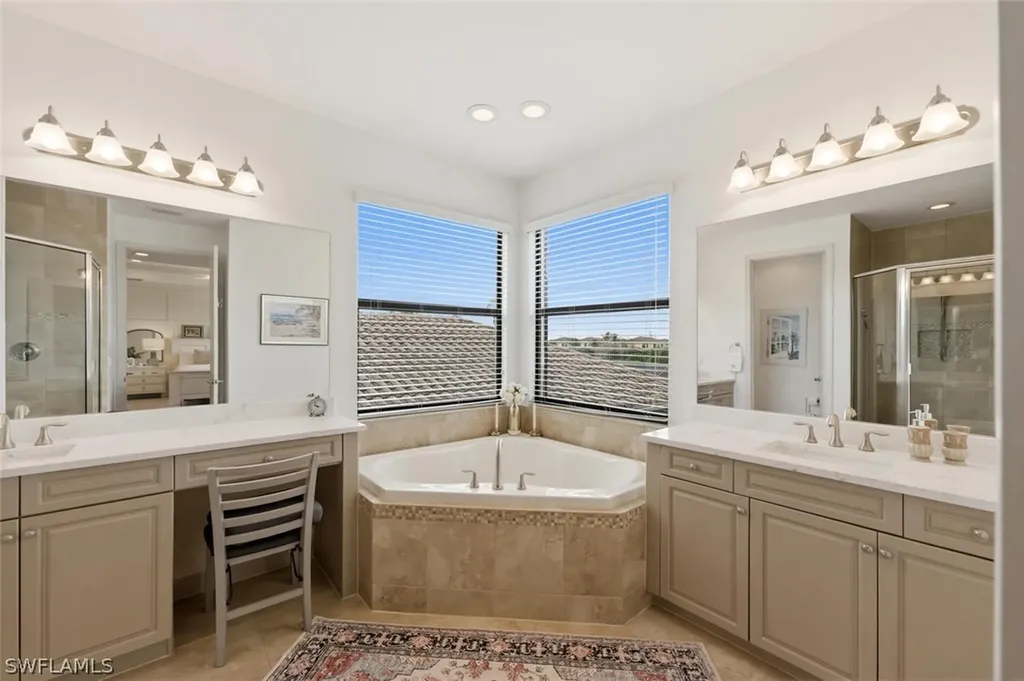 3306 Baltic Drive Naples FL 34119