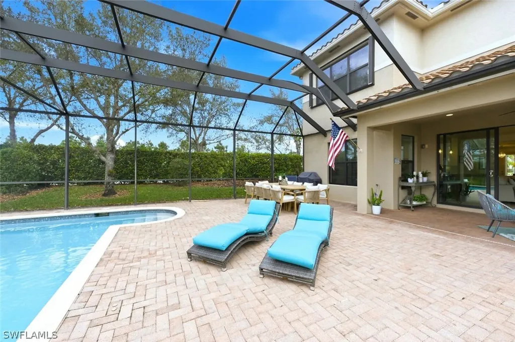 3306 Baltic Drive Naples FL 34119