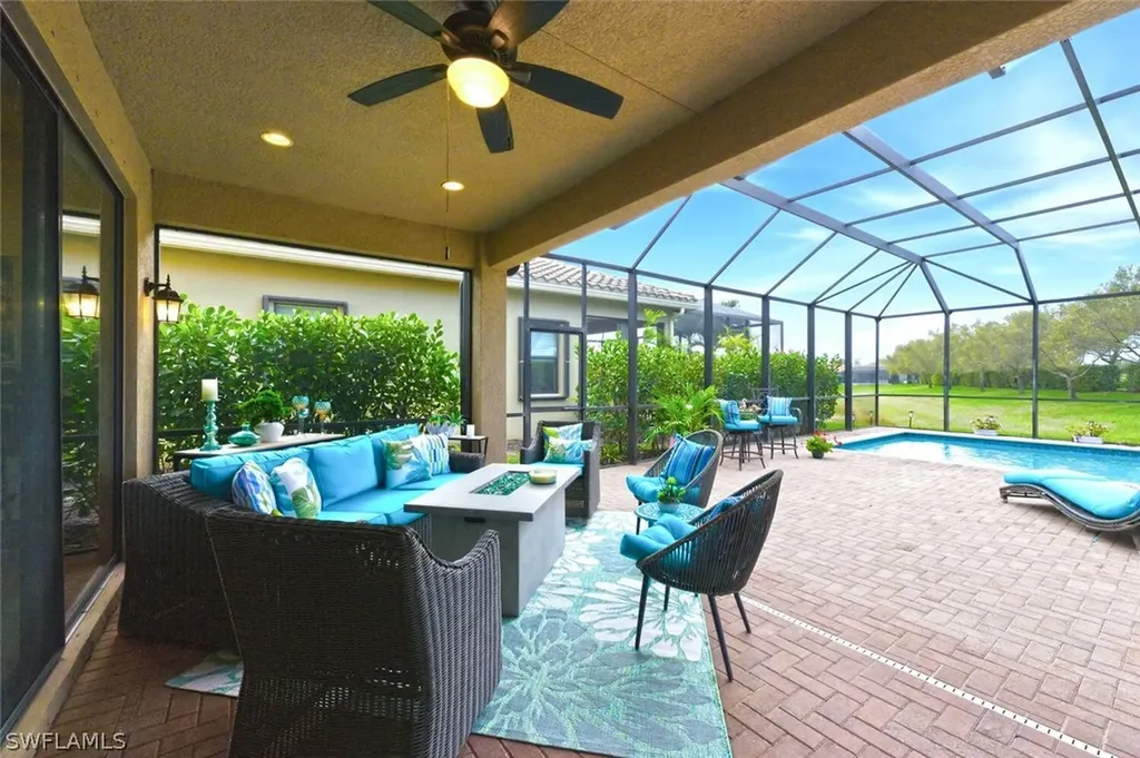 3306 Baltic Drive Naples FL 34119