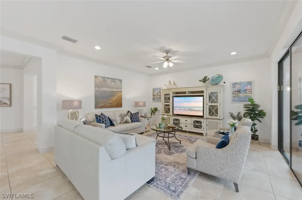3306 Baltic Drive Naples FL 34119