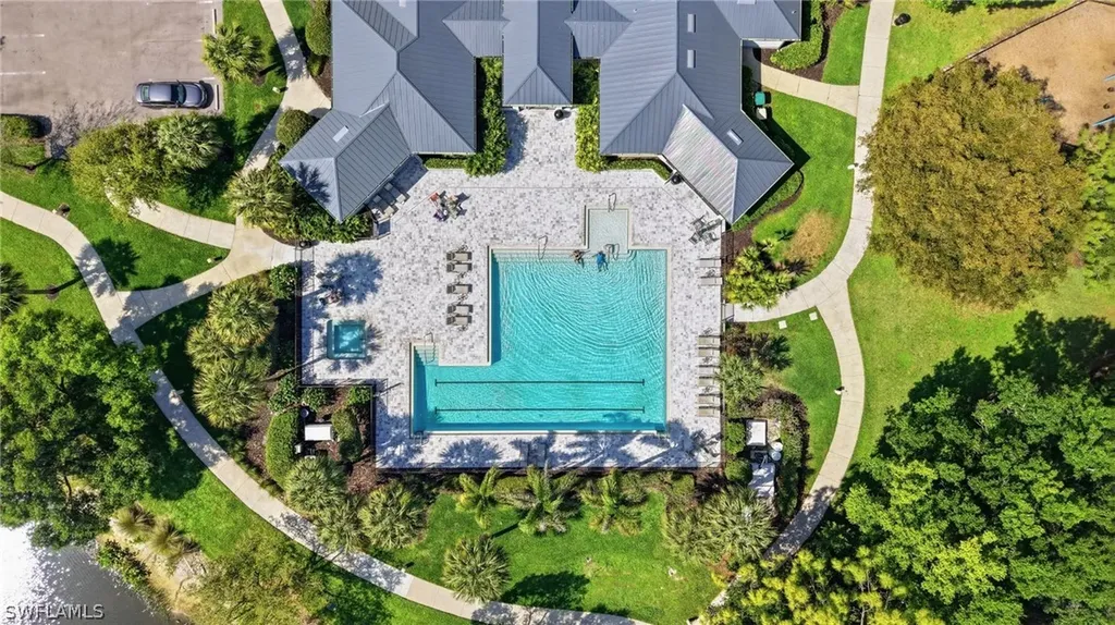 7134 Blue Juniper Court Naples FL 34109