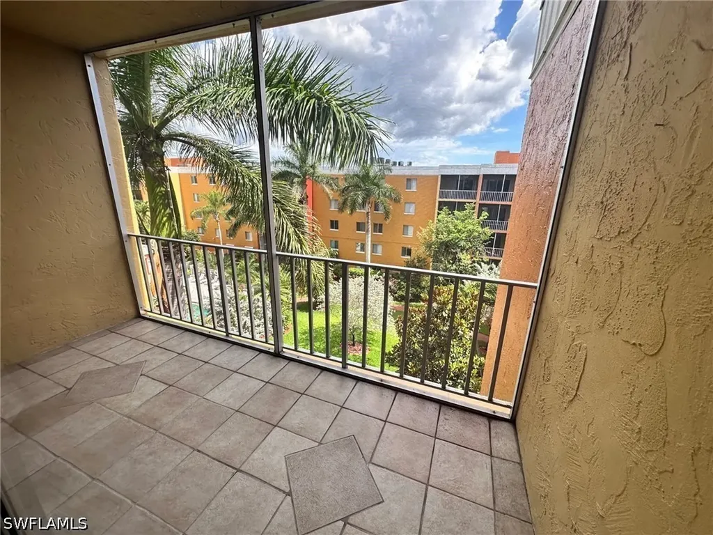 2366 E Mall Drive Fort Myers FL 33901