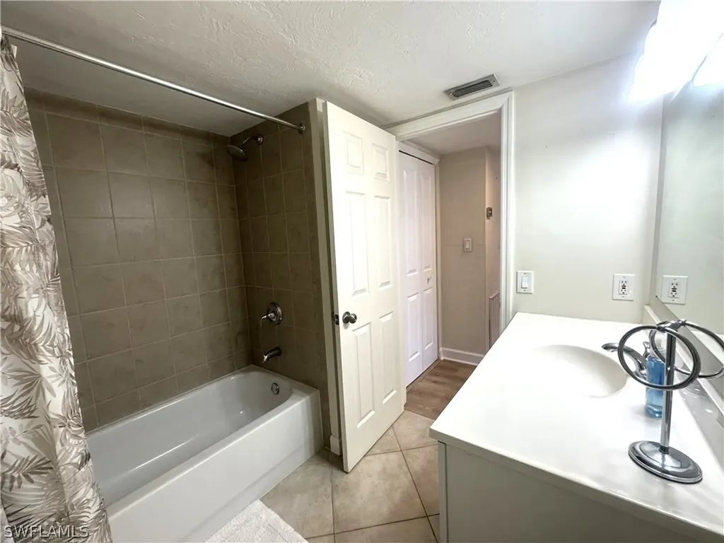 2375 Naples Trace Circle Naples FL 34109