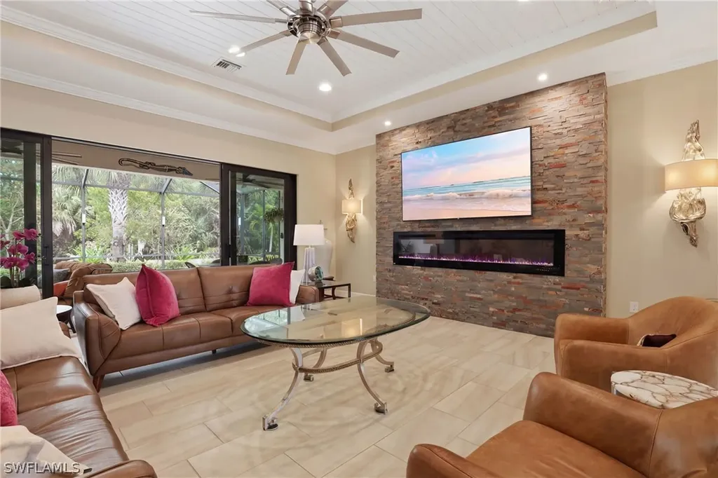 2303 Somerset Place Naples FL 34120