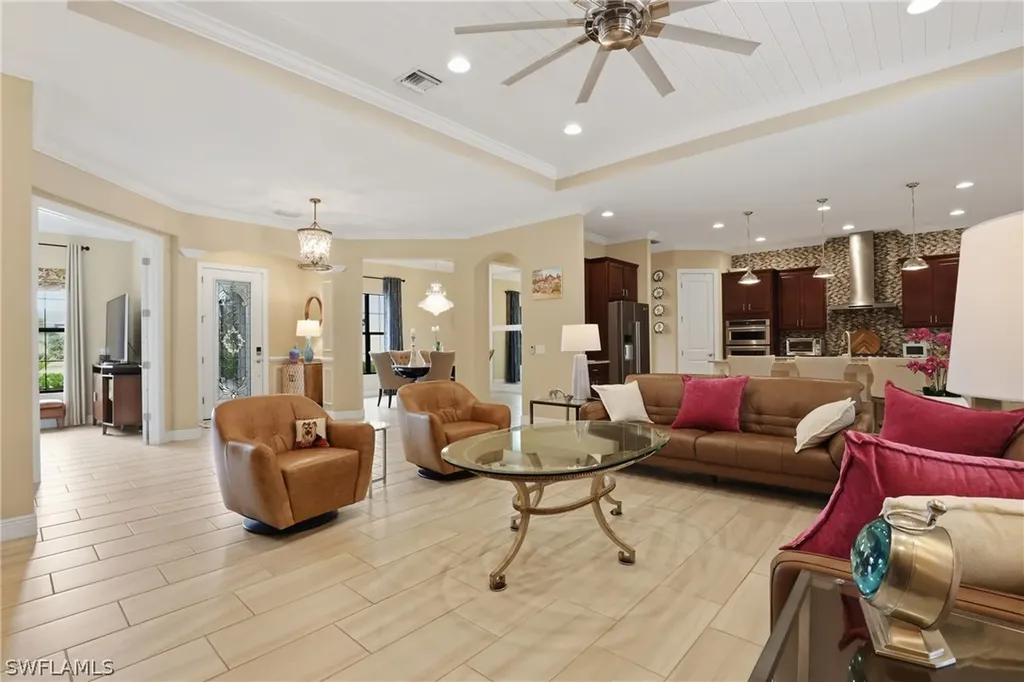 2303 Somerset Place Naples FL 34120