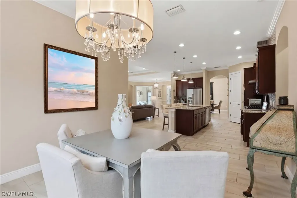 2303 Somerset Place Naples FL 34120