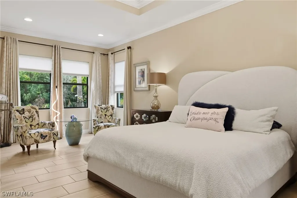 2303 Somerset Place Naples FL 34120