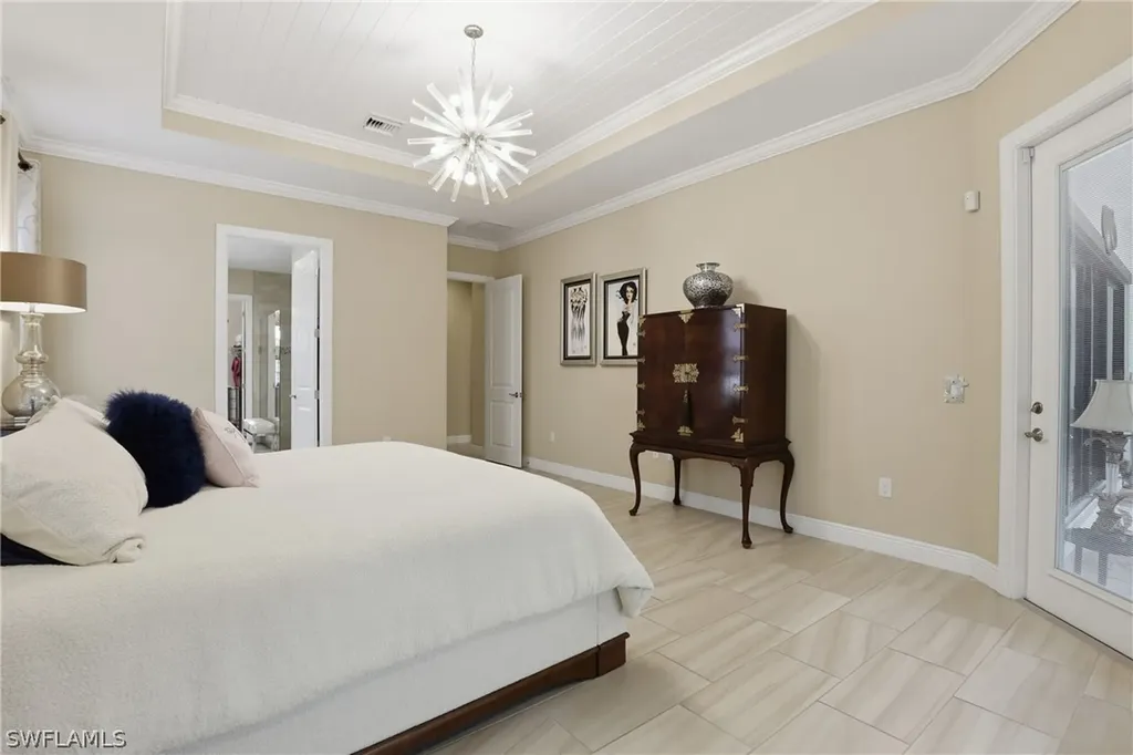 2303 Somerset Place Naples FL 34120