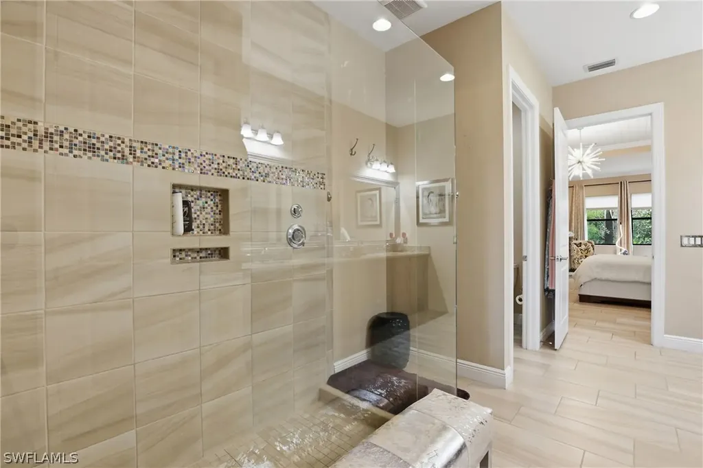 2303 Somerset Place Naples FL 34120