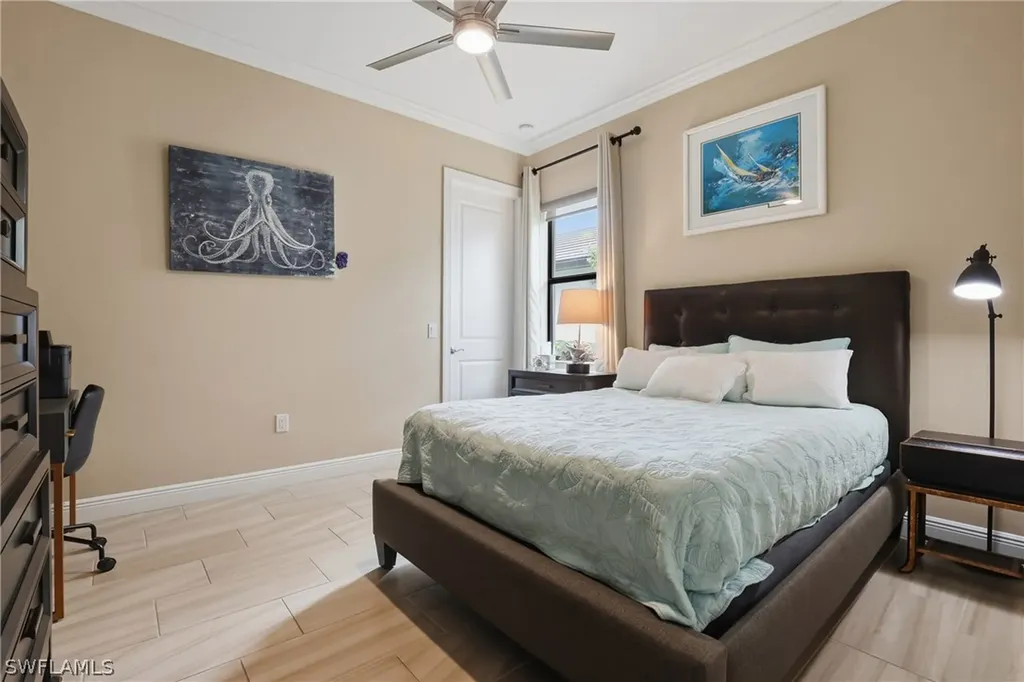 2303 Somerset Place Naples FL 34120