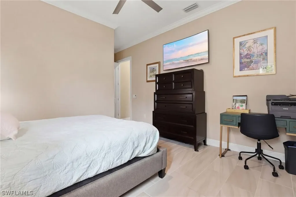 2303 Somerset Place Naples FL 34120