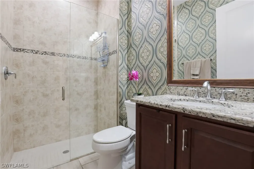 2303 Somerset Place Naples FL 34120