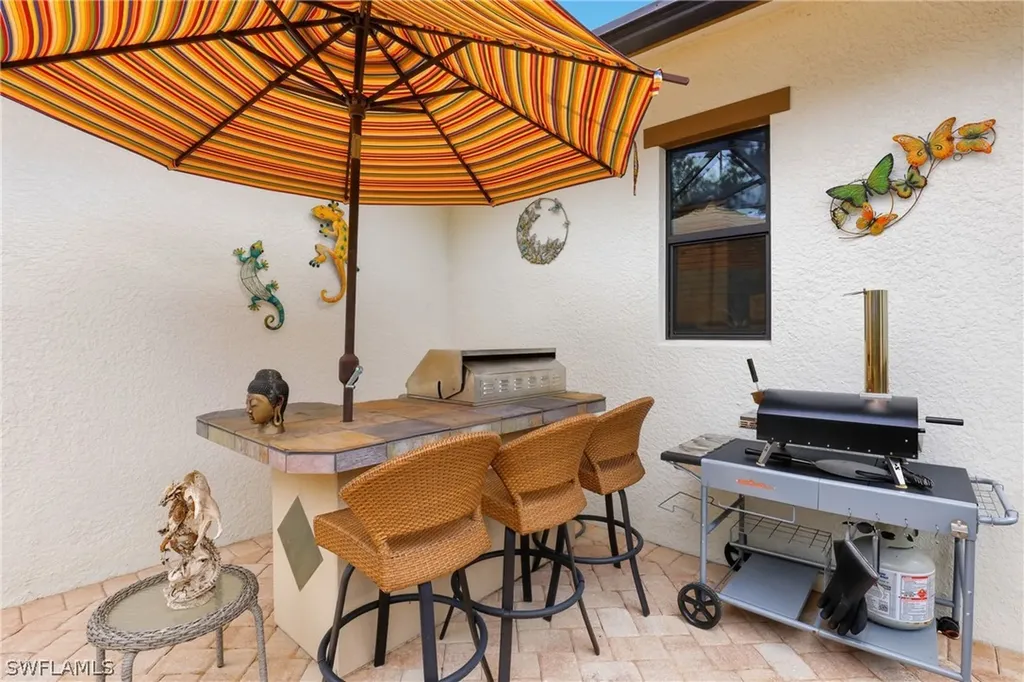 2303 Somerset Place Naples FL 34120