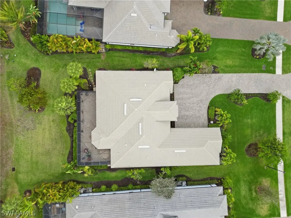 2303 Somerset Place Naples FL 34120