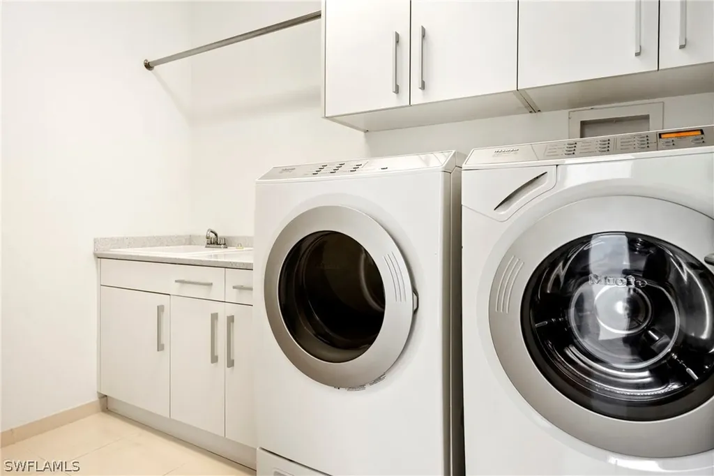 4944 Normandy Court Cape Coral FL 33904