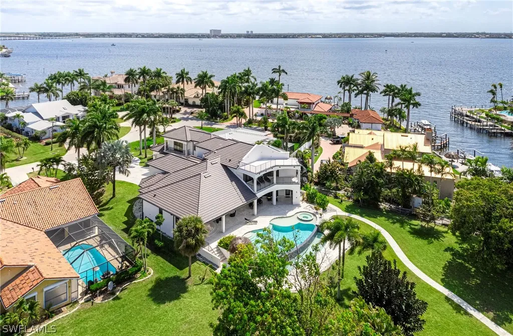 4944 Normandy Court Cape Coral FL 33904