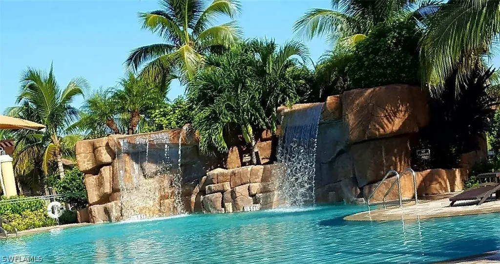 9473 Casoria Court Naples FL 34113