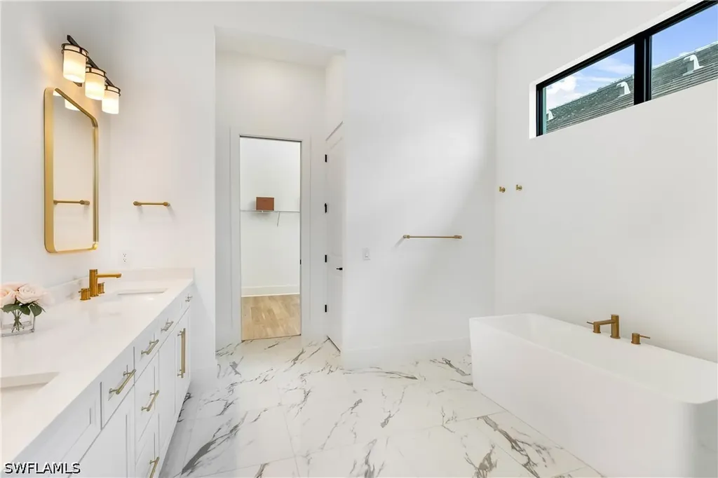 9560 Caymas Terrace Naples FL 34114